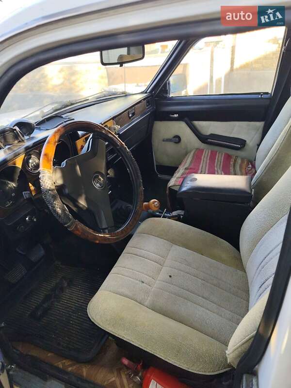 Седан ГАЗ 3102 Волга 1987 в Обухові