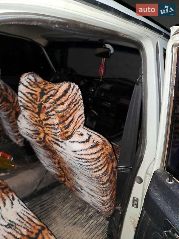 Седан ГАЗ 31029 Волга 1994 в Надвірній