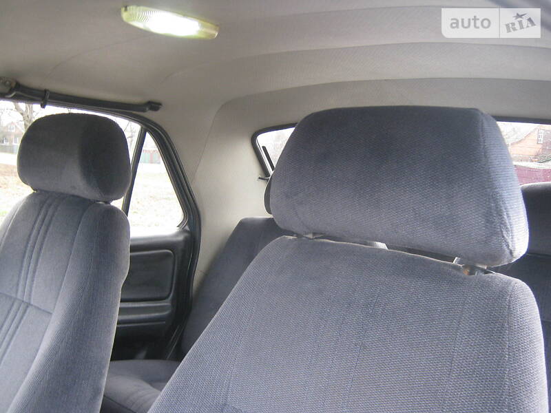 Седан ГАЗ 3110 Волга 1999 в Миргороді