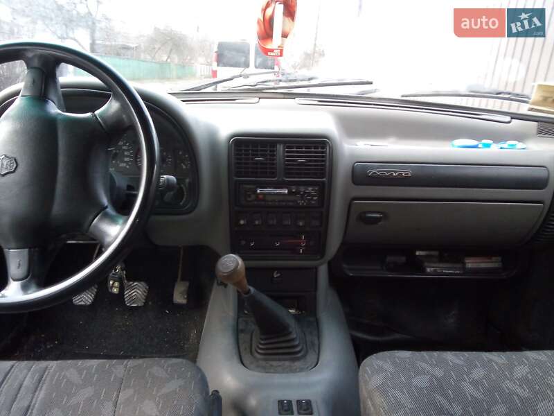 Седан ГАЗ 3110 Волга 2000 в Малине