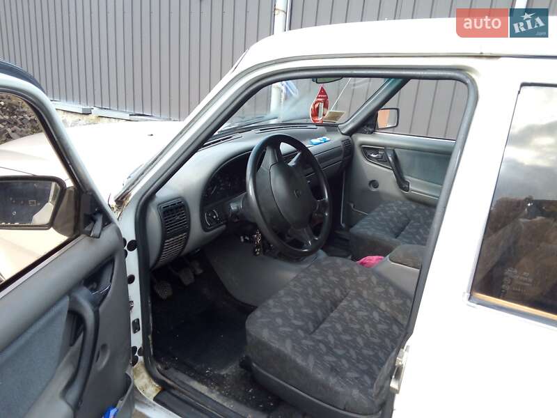 Седан ГАЗ 3110 Волга 2000 в Малине