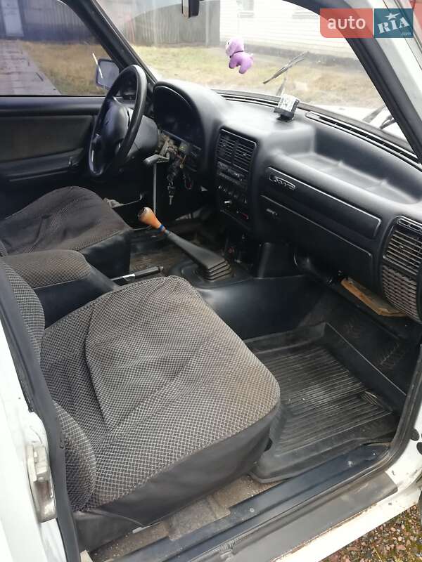 Седан ГАЗ 3110 Волга 2002 в Березане