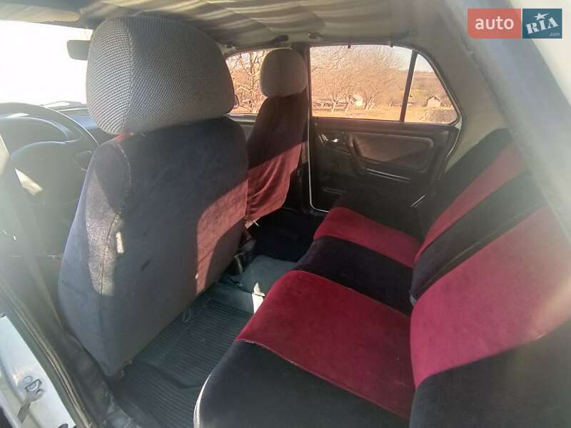 Седан ГАЗ 3110 Волга 2001 в Кодимі