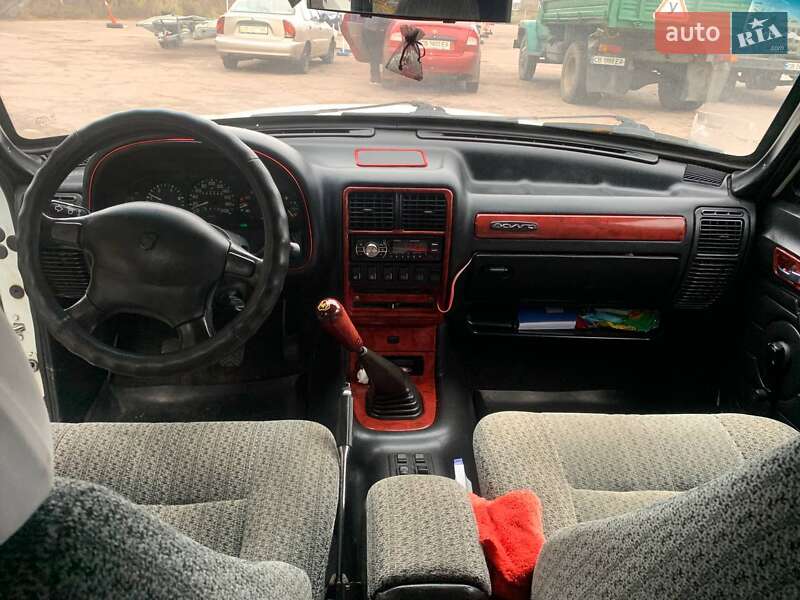 Седан ГАЗ 3110 Волга 1998 в Чернігові
