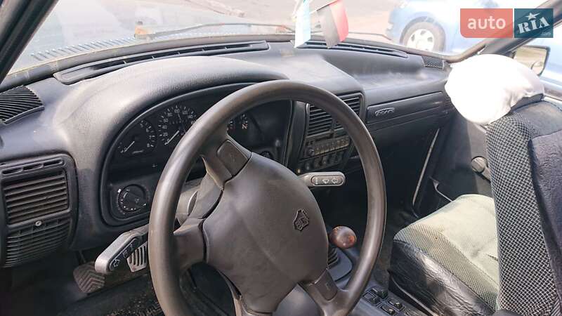 Седан ГАЗ 3110 Волга 2002 в Черкасах