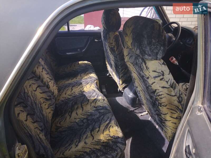 Седан ГАЗ 3110 Волга 2003 в Киеве