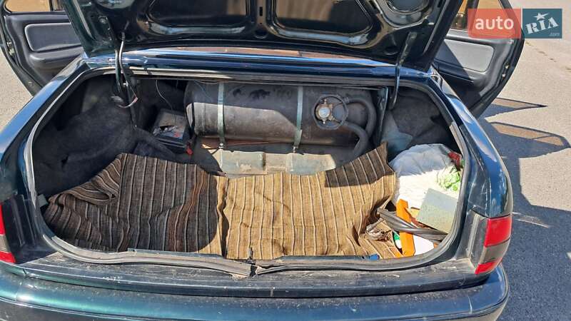 Седан ГАЗ 3110 Волга 2000 в Иванкове