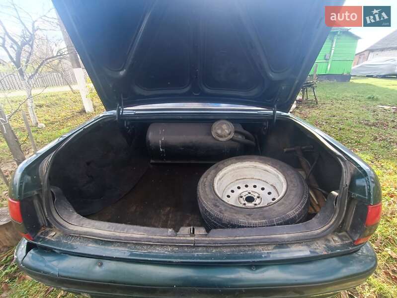 Седан ГАЗ 3110 Волга 2003 в Турійську