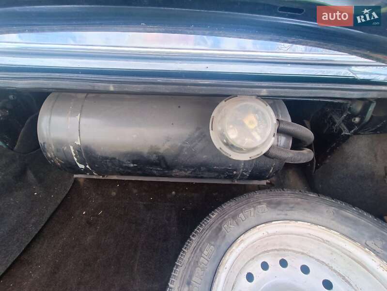 Седан ГАЗ 3110 Волга 2003 в Турійську