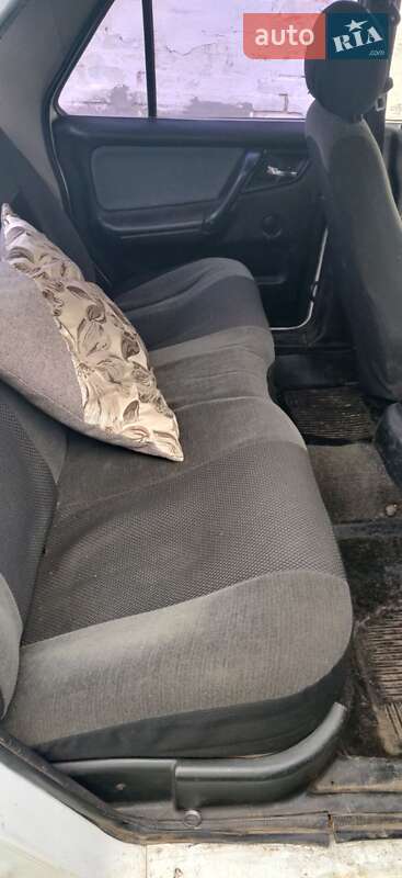 Седан ГАЗ 3110 Волга 2000 в Золотоноші