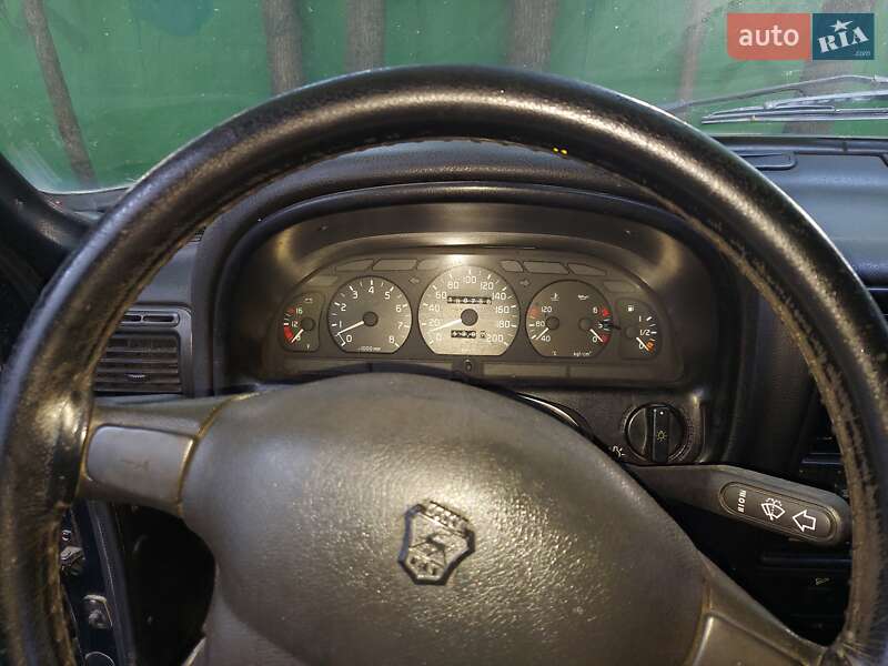 Седан ГАЗ 3110 Волга 2003 в Одессе