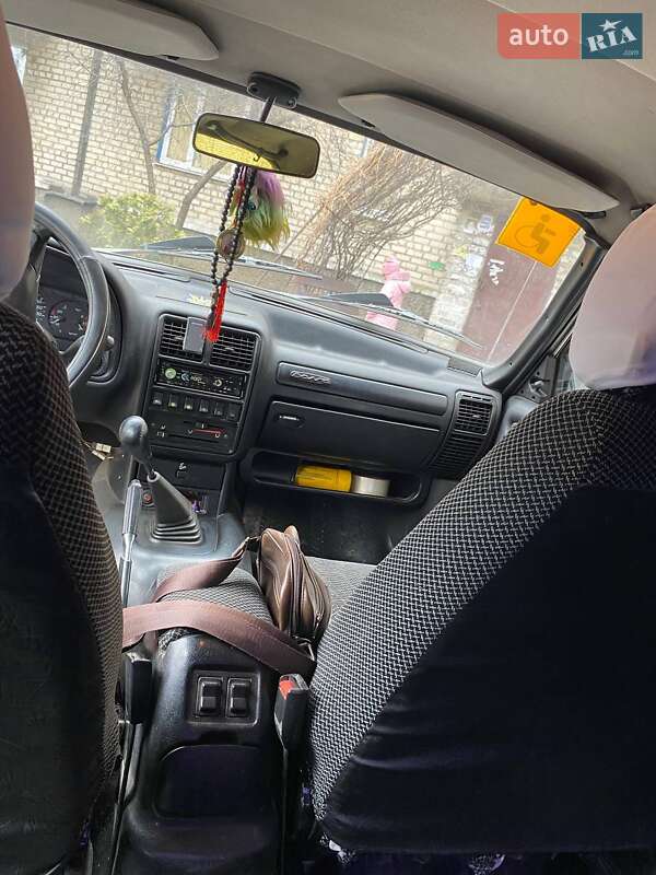 Седан ГАЗ 3110 Волга 2002 в Доброполье