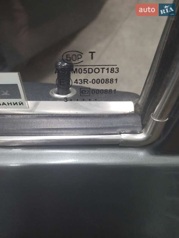 Седан ГАЗ 3110 Волга 2003 в Южному фото 25 Седан ГАЗ 3110 Волга 2003 в Южному