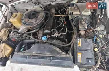 Седан ГАЗ 3110 Волга 2000 в 
