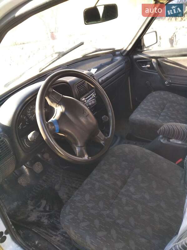 Седан ГАЗ 3110 Волга 2000 в Ладыжине фото 3 Седан ГАЗ 3110 Волга 2000 в Ладыжине