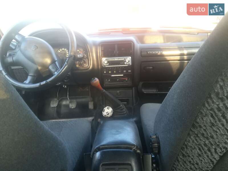 Седан ГАЗ 3110 Волга 2003 в Чорній Тисі фото 12 Седан ГАЗ 3110 Волга 2003 в Чорній Тисі