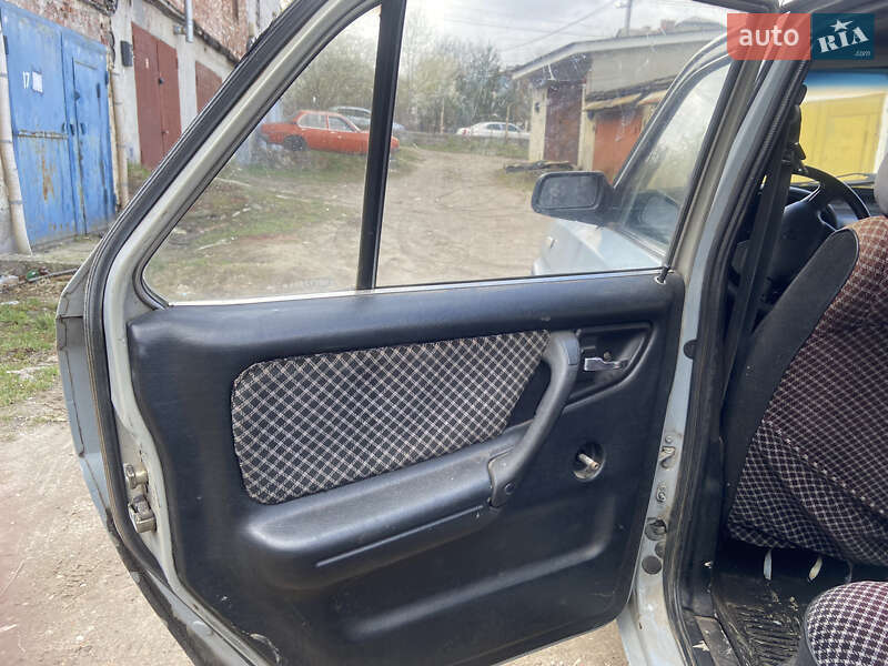 Седан ГАЗ 3110 Волга 1999 в Львове