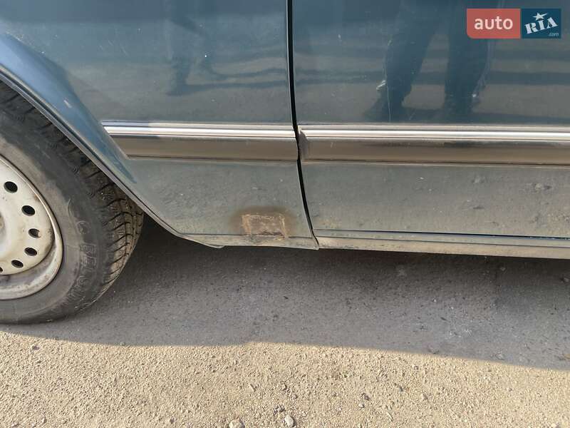 Седан ГАЗ 3110 Волга 2001 в Каменском