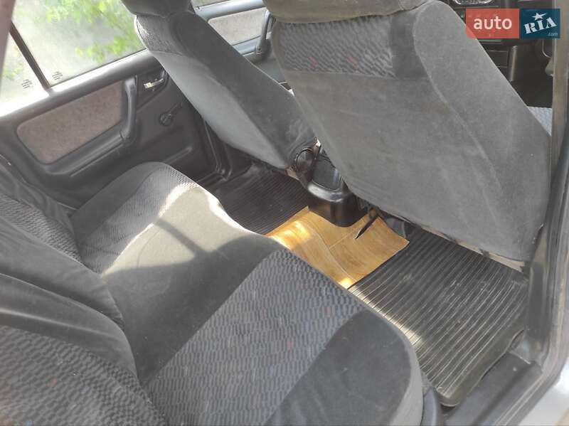 Седан ГАЗ 3110 Волга 2004 в Лебедине