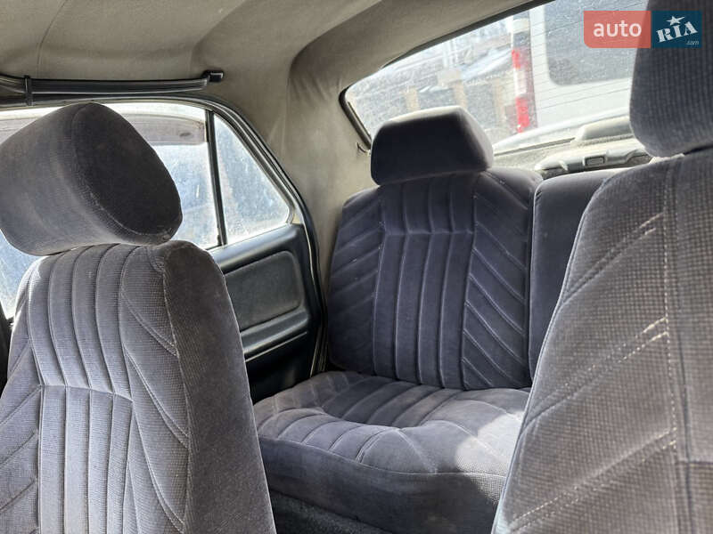 Седан ГАЗ 3110 Волга 2002 в Житомире