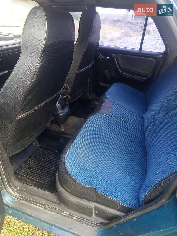 Седан ГАЗ 3110 Волга 2002 в Дунаївцях