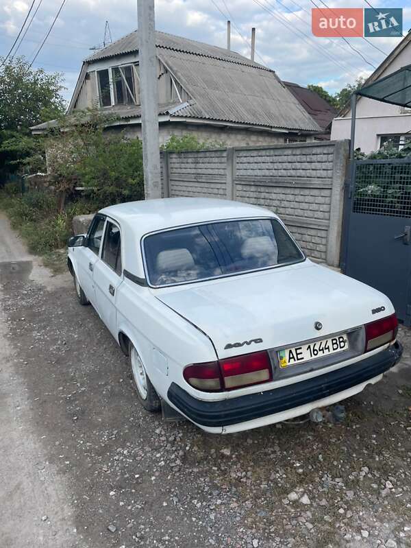 Седан ГАЗ 3110 Волга 2000 в 