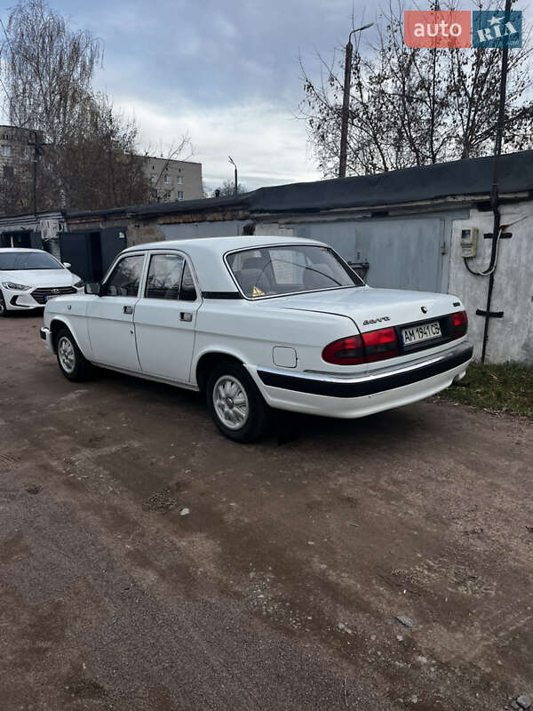 Седан ГАЗ 3110 Волга 2002 в Коростене