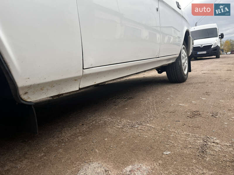 Седан ГАЗ 3110 Волга 2002 в Коростене