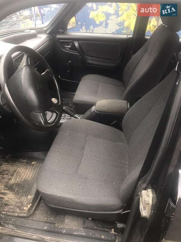 Седан ГАЗ 3110 Волга 2002 в Славуте