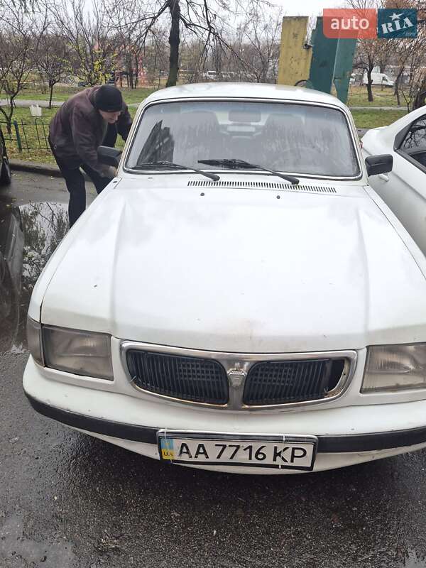 Седан ГАЗ 3110 Волга 2003 в Киеве