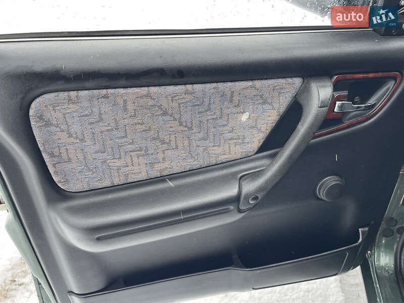 Седан ГАЗ 3110 Волга 2003 в Сумах