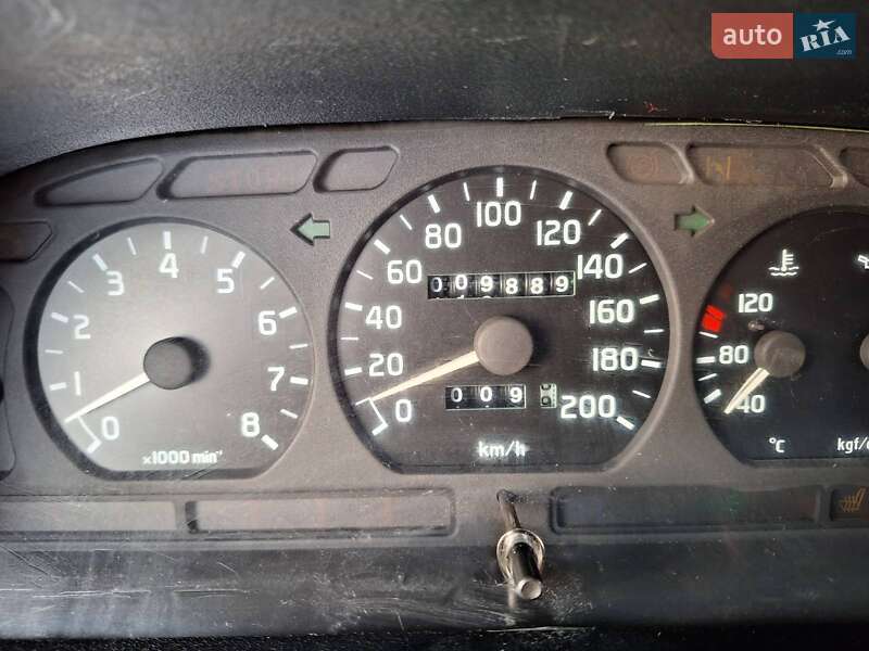 Седан ГАЗ 3110 Волга 2000 в Ізюмі