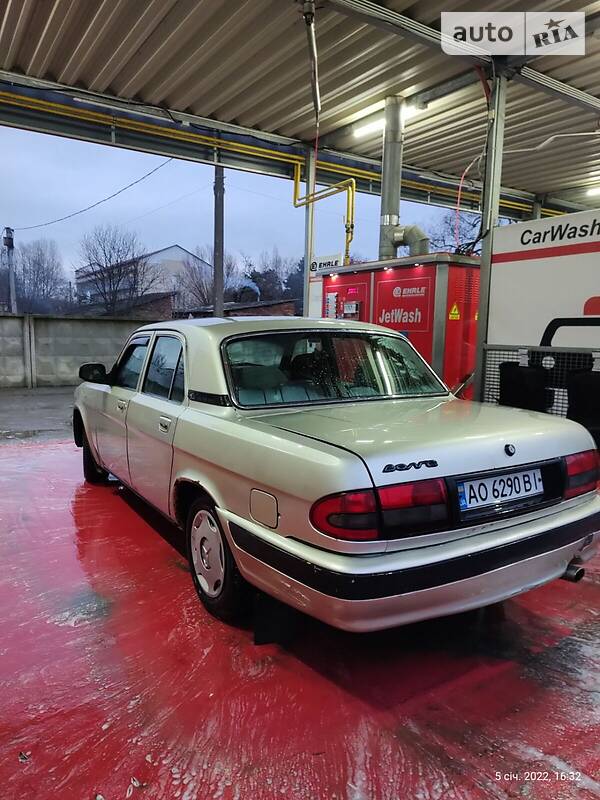 Седан ГАЗ 31105 Волга 2004 в Ужгороде