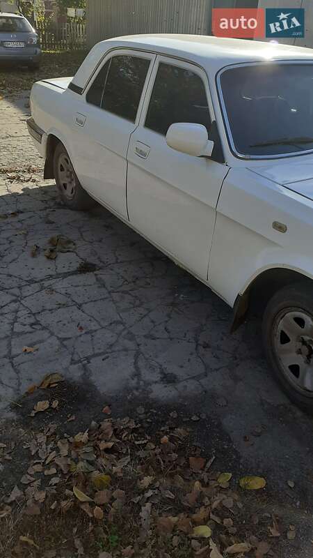 Седан ГАЗ 31105 Волга 2005 в Тростянці