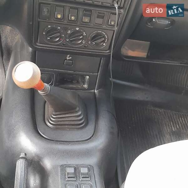 Седан ГАЗ 31105 Волга 2005 в Тарутиному