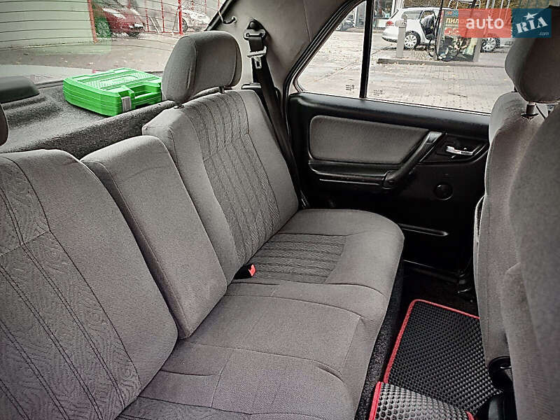 Седан ГАЗ 31105 Волга 2005 в Луцьку