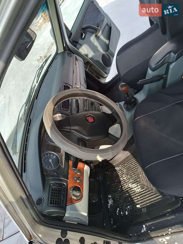 Седан ГАЗ 31105 Волга 2008 в Славуті фото 6 Седан ГАЗ 31105 Волга 2008 в Славуті