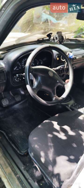 Седан ГАЗ 31105 Волга 2005 в Печенегах