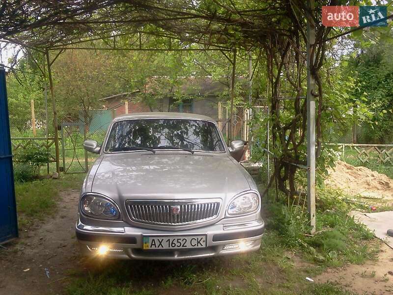 Седан ГАЗ 31105 Волга 2005 в 
