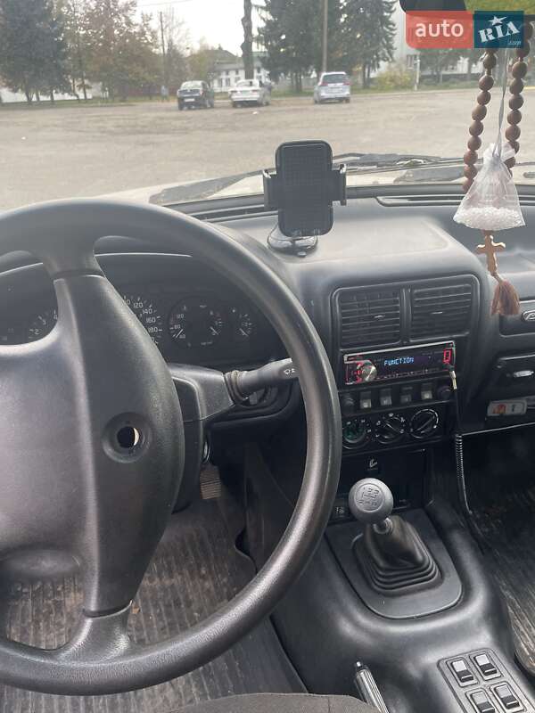 Седан ГАЗ 31105 Волга 2007 в Дубно