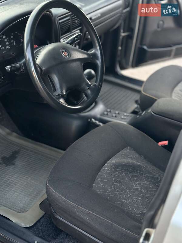 Седан ГАЗ 31105 Волга 2005 в Кривом Роге