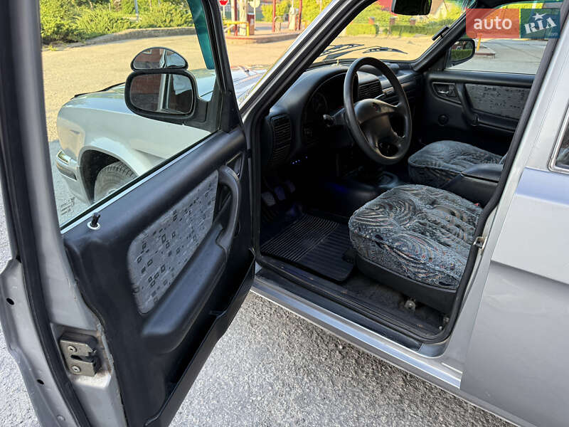 Седан ГАЗ 31105 Волга 2007 в Кременці