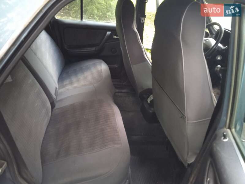 Седан ГАЗ 31105 Волга 2006 в Сумах