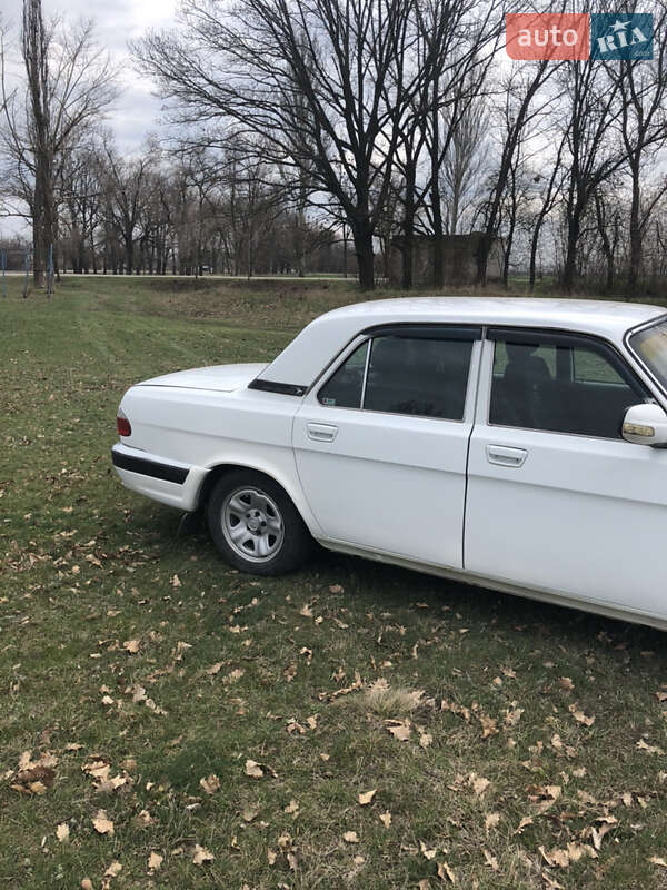 Седан ГАЗ 31105 Волга 2008 в Кривом Роге