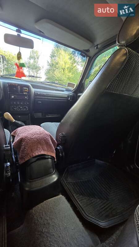 Седан ГАЗ 31105 Волга 2007 в Умані