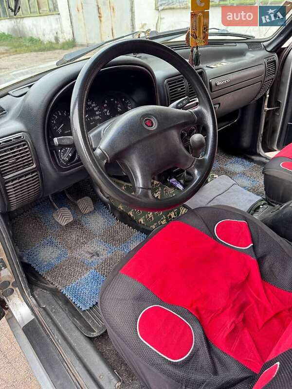 Седан ГАЗ 31105 Волга 2006 в Сумах фото 5 Седан ГАЗ 31105 Волга 2006 в Сумах