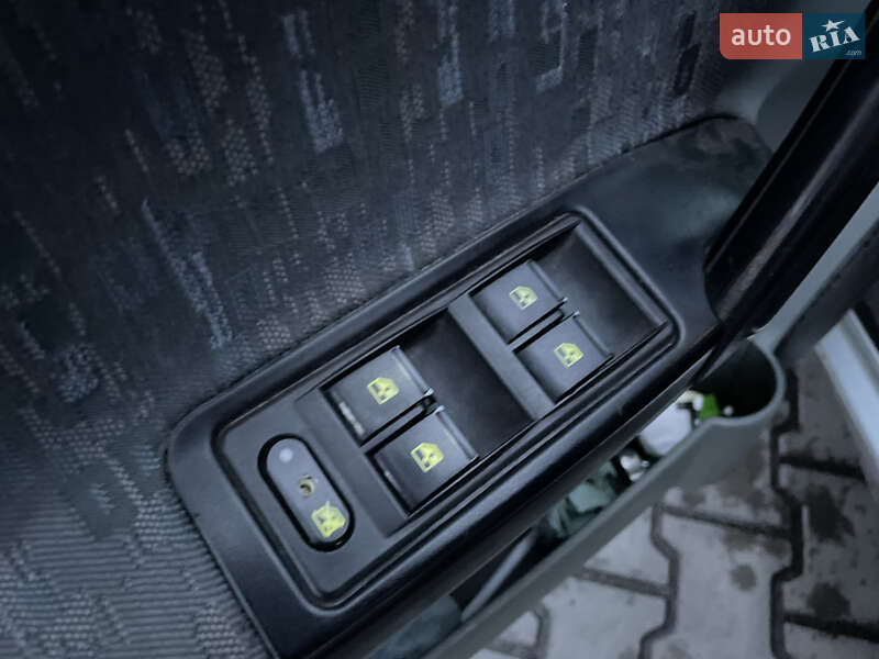 Седан ГАЗ 31105 Волга 2008 в Вінниці