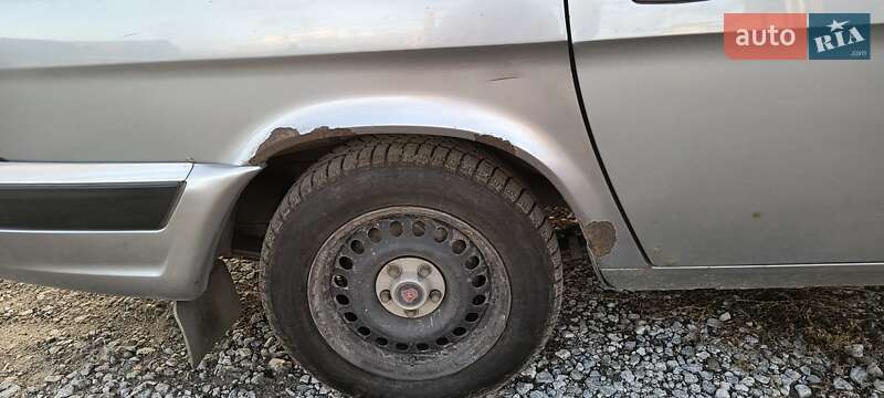 Седан ГАЗ 31105 Волга 2005 в Запорожье