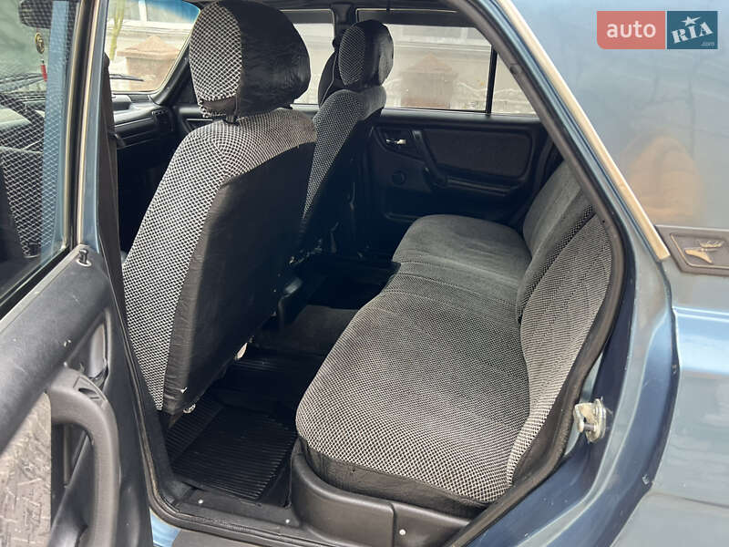 Седан ГАЗ 31105 Волга 2005 в Гусятине