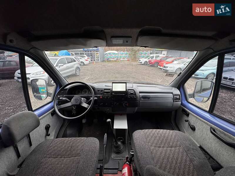 Универсал ГАЗ 3221 Газель 2005 в Киеве